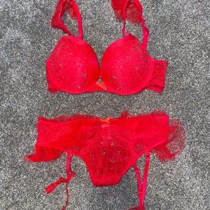 victoria’s secret bra & underwear set